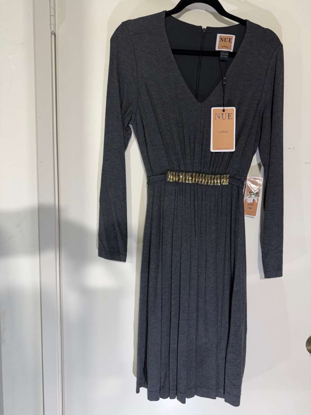 Nue by Shani Charcoal Long-Sleeve V-Neck Dress with Gold Waist Accent Size 12